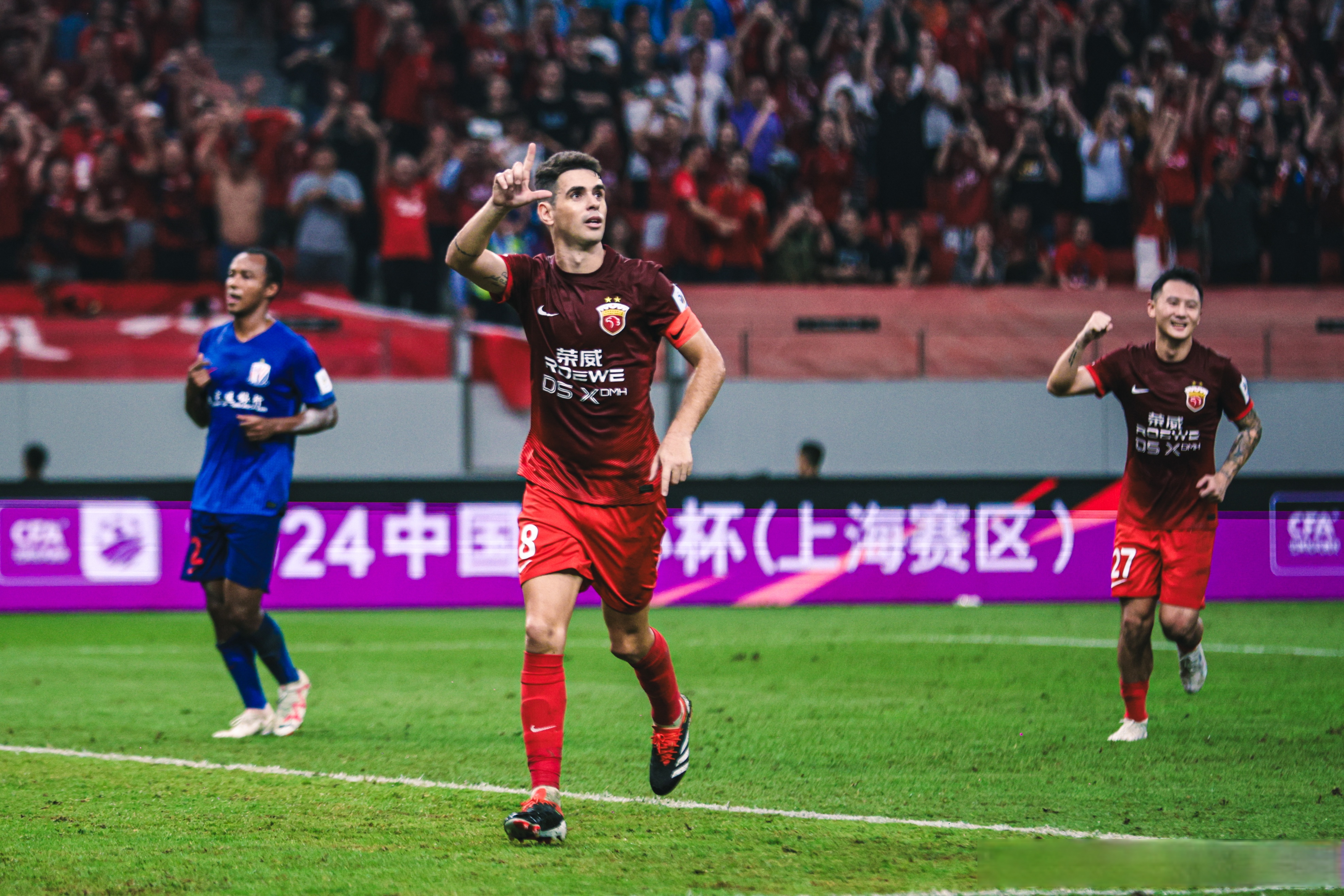 九游娱乐APP-今晚德国杯焦点战，托特纳姆门线救险，赛场秩序良好，球队文化再被提及的简单介绍-九游娱乐APP